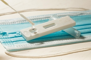 ΕΟΔΥ: 65 θάνατοι από Covid και 51 διασωληνωμένοι - Κυρίαρχη υπο-παραλλαγή η JN.1