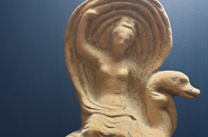 Σφραγιδόλιθος από χαλκηδόνιο λίθο © ΥΠΠΟΑ