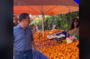 Ο Άδωνις Γεωργιάδης σε λαϊκή αγορά