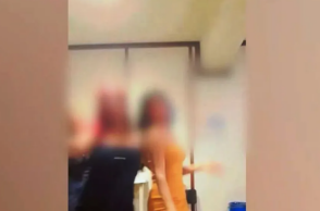 Μεσσηνία: Έστησαν «τρικούβερτο» γλέντι με τσιφτετέλια μέσα στο ΑΤ κατά τη διάρκεια κατάθεσης 