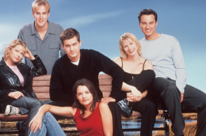 Με λόγια καρδιάς αποχαιρετούν τον Τζέιμς Βαν Ντερ Μπικ οι ηθοποιοί του «Dawson’s Creek»