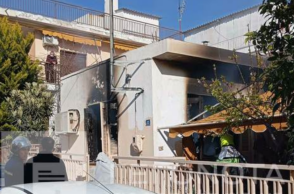 Ανείπωτη τραγωδία στον Βόλο: «Είδα την γυναίκα να καίγεται στην αυλή» - Συγκλονιστικές μαρτυρίες