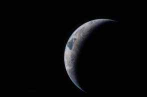 NASA: Νέες εντυπωσιακές εικόνες από την αποστολή Artemis II μετά το ιστορικό ταξίδι γύρω από τη Σελήνη