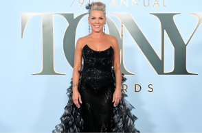Tony Awards 2026: Τα looks που μονοπώλησαν τα βλέμματα στο κόκκινο χαλί