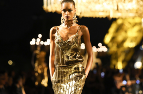 Saint Laurent: Τι συνέβη στο μυστηριώδες τελευταίο σόου του Βακαρέλο;