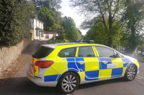 Βρετανία: Ποινή καθειρξης σε μια 14χρονη που μαχαίρωσε δύο καθηγήτριες και μια συμμαθήτριά της	