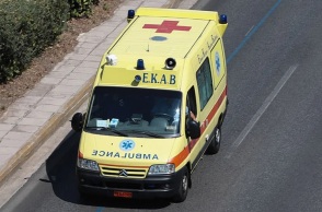 Γυναίκα δέχθηκε πολλαπλές μαχαιριές στο λαιμό από τον άντρα της