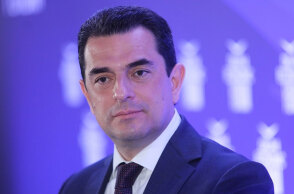 Ο υπουργός Ανάπτυξης κατέθεσε στη βουλή το διπλότυπο είσπραξης προστίμου 1 εκατ. ευρώ που επιβλήθηκε πρόσφατα