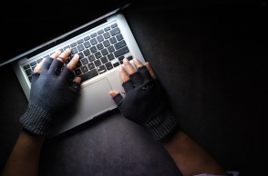 Μεγάλη απάτη με τραπεζικούς λογαριασμούς από σπείρα επιτήδειων