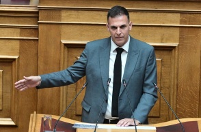 Παραιτήθηκε και επίσημα από βουλευτής ο Καραμέρος με επιστολή στον Κακλαμάνη