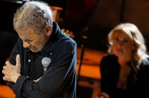 Ο Σταύρος Ξαρχάκος στο Ωδείο Ηρώδου Αττικού