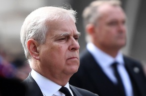 Η πτώση του δούκα του Γιορκ: Ο Άντριου χάνει και τον τελευταίο στρατιωτικό του τίτλο