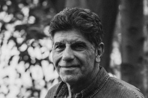 Γιάννης Μπέζος