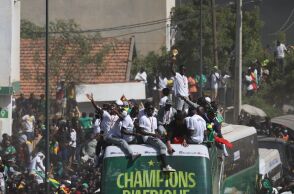 Οι πανηγυρισμοί της Εθνικής Σενεγάλης μετά την κατάκτηση του Κόπα Άφρικα
