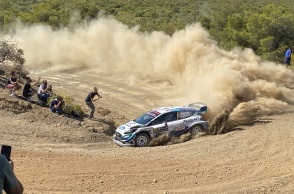 Αυτοκίνητο στο Ράλλυ Ακρόπολις στην Αθήνα