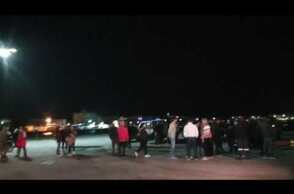 ΜΕΤΑΝΑΣΤΕΥΤΙΚΟ: Στο λιμάνι ο Δήμαρχος Κω και πολίτες για να διαμαρτυρηθούν