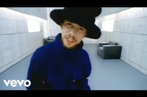Jamiroquai - Virtual Insanity (Official Video)