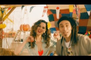 Ρένα Μόρφη - Θα Ανέβω Να Σε Βρώ ft Μάρκος Κούμαρης (Locomondo) | Official Music Video