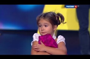 Amazing baby! 4-year-old Bella from Moscow easily speaks 7 languages