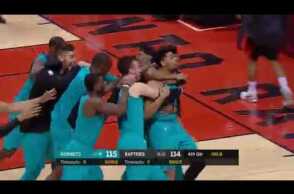 Jeremy Lamb UNBELIEVABLE GAME-WINNER, SHOCKS THE WORLD | Hornets vs Raptors - March 24, 2019
