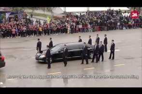 Bodyguards run alongside North Korean Leader Kim Jong Un’s Limo | Kim - Trump Summit 2019