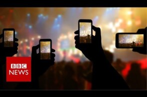 'Mobile phones have killed photography' - BBC News