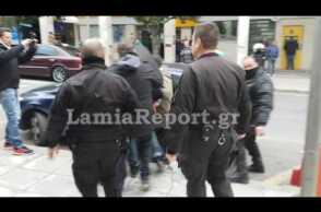 LamiaReport.gr: Στα δικαστήρια Λαμίας ο δράστης της δολοφονίας