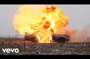 Beck - Dear Life (Lyric Video)