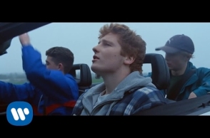 Ed Sheeran - Castle On The Hill [Official Music Video]