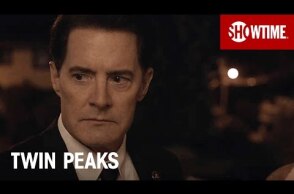 Twin Peaks | Some Familiar Faces 25 Years Later | SHOWTIME Series (2017)