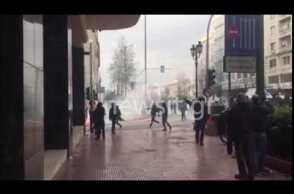 Ένταση με χρυσαυγίτες στην Πανεπιστημίου