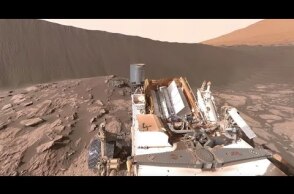 NASA's Curiosity Mars Rover at Namib Dune (360 view)