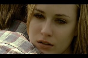 Green Day - Wake Me Up When September Ends [Official Music Video]