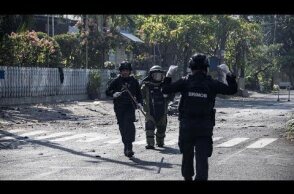 Suicide bombers attack Indonesian churches, killing at least nine and wounding 40