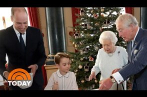 Buckingham Palace Shares New Christmas Pictures Of Queen Elizabeth | TODAY