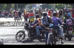 Venezuela: Clashes continue in Caracas on second day of opposition-called national strike