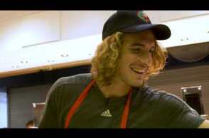 Stefanos Tsitsipas learns the art of making sushi donuts