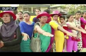 Millions of women make 620-km human chain in India