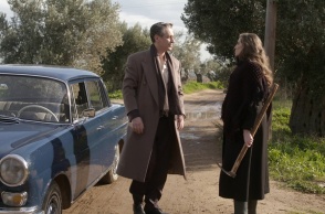 Στιγμιότυπο από τα νέα επεισόδια στις «Άγριες Μέλισσες» - Ο Αιμίλιος Χειλάκης και η Μαρία Κίτσου