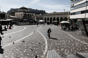 Άδειο το Μοναστηράκι από κόσμο τις μέρες της καραντίνας 