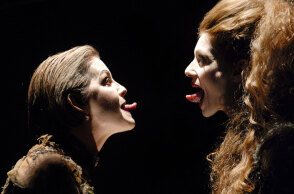 «Alarme» σε σκηνοθεσία Θεόδωρου Τερζόπουλου στο Άττις