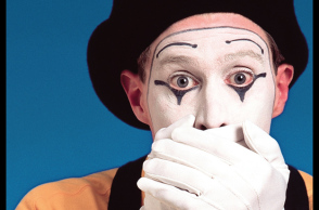 Τα ανθρώπινα δικαιώματα και τα μεγάλα κόμματα