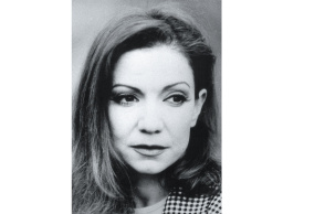 Πέ­μυ Ζούνη