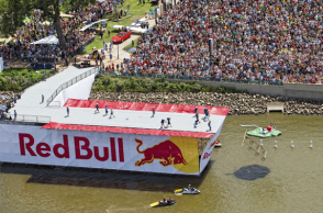 Red-Bull-Flugtag .jpg
