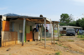 Χρειάζεται να δρομολογηθούν τα έργα υποδομής για την μετεγκατάσταση των Ρομά