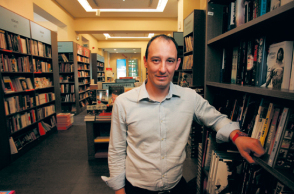 Βασίλης Βασιλείου, Eμπορικός υπεύθυνος Βιβλίων, Χαρτικών και Παραδοσιακών παιχνιδιών του Public