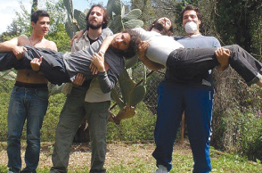 Κόρε. Ύδρο. Ένα ιδιοσυγκρασιακό συγκρότημα