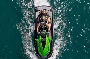 kawasaki-jet-ski-ult-2w.jpg