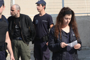 Απεργία πείνας από Πόλα Ρούπα και Νίκο Μαζιώτη 