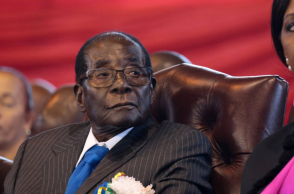 Τέλος εποχής για τον Ρόμπερτ Μουγκάμπε στη Ζιμπάμπουε 